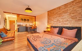 *Neues Loft*- Nahe Frankfurter Flughafen + Bahnhof