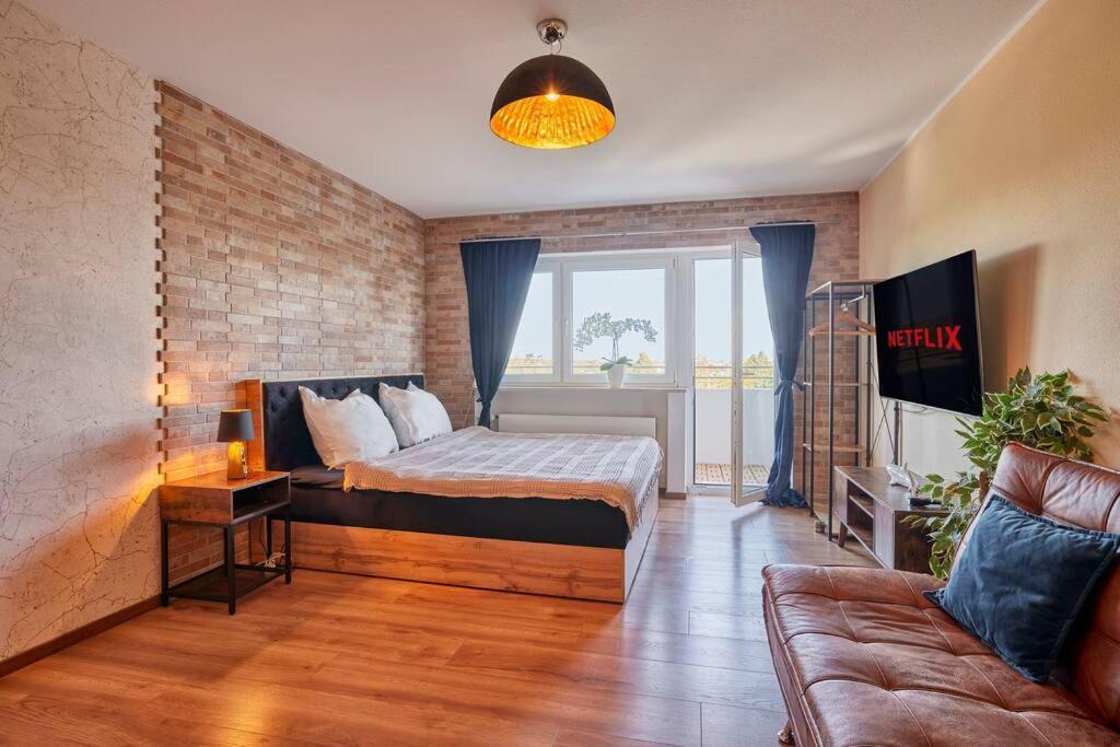 Ferienwohnung *Neues Loft*- Nahe Frankfurter Flughafen + Bahnhof Neu-Isenburg Exterior foto